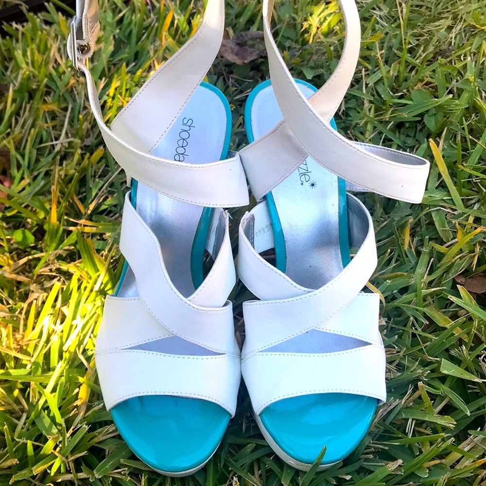 Shoe Dazzle Platform Heels